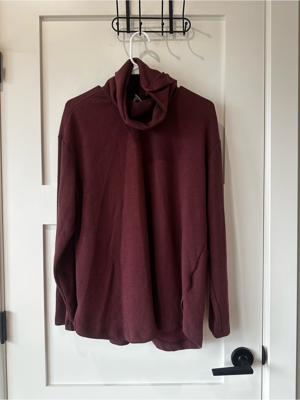 Columbia long sleeve cowl neck